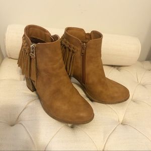 Call It Spring 6.5 Fringe Cognac Brown Booties